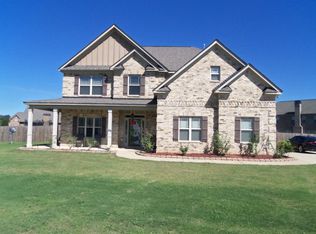 4 Sweetwater Park Ct, Fort Mitchell, AL 36856