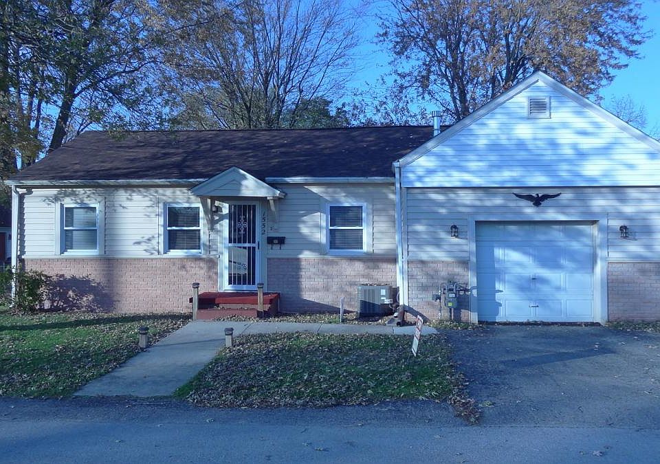 1st image of 1552 W Green St