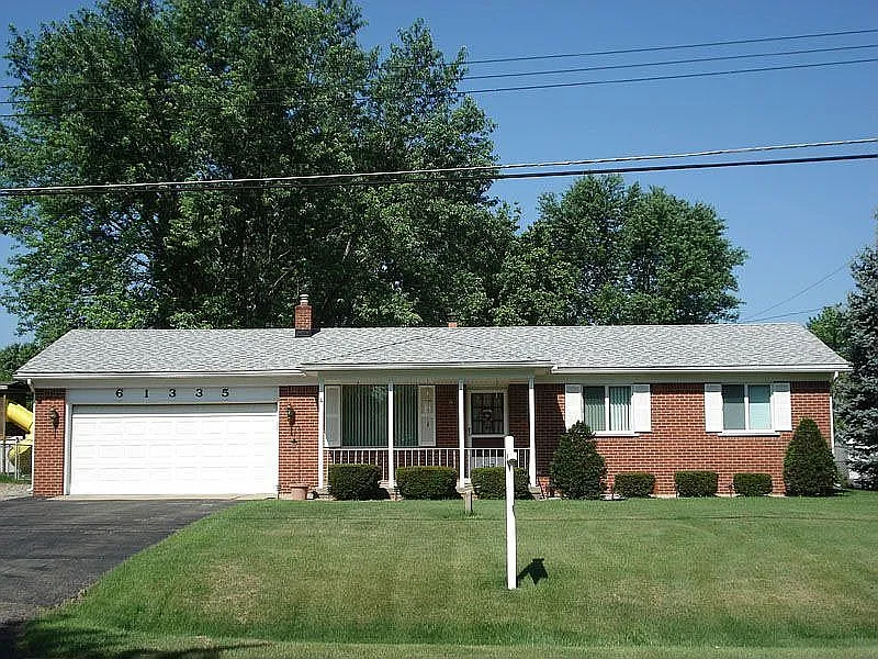 61335 Richfield St photo 1