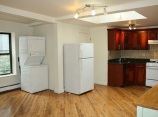 101 W 25th St APT 1, New York, NY 10001