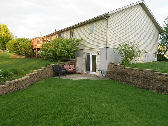 3rd image of 308 NW 12th Dr