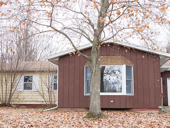 2nd image of 2434 Hillcrest Dr