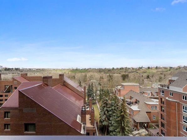 500 N Eau Claire Ave SW #1002A, Calgary, AB T2P 3R8
