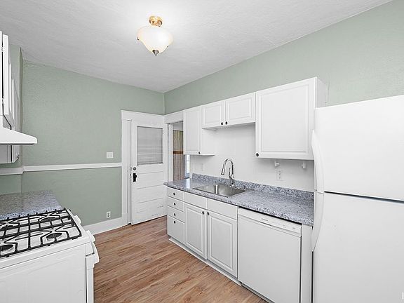 2nd image of 746 S 23rd St
