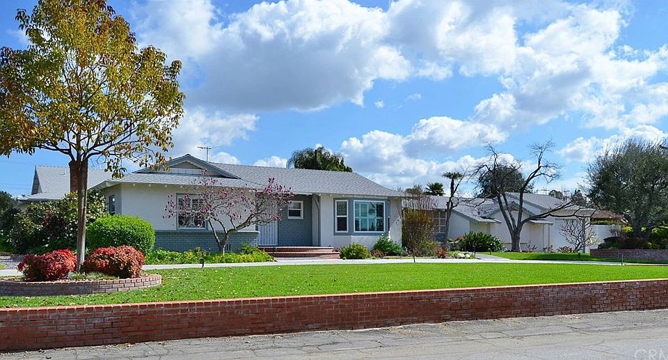 1st image of 21007 E Cloverland Dr