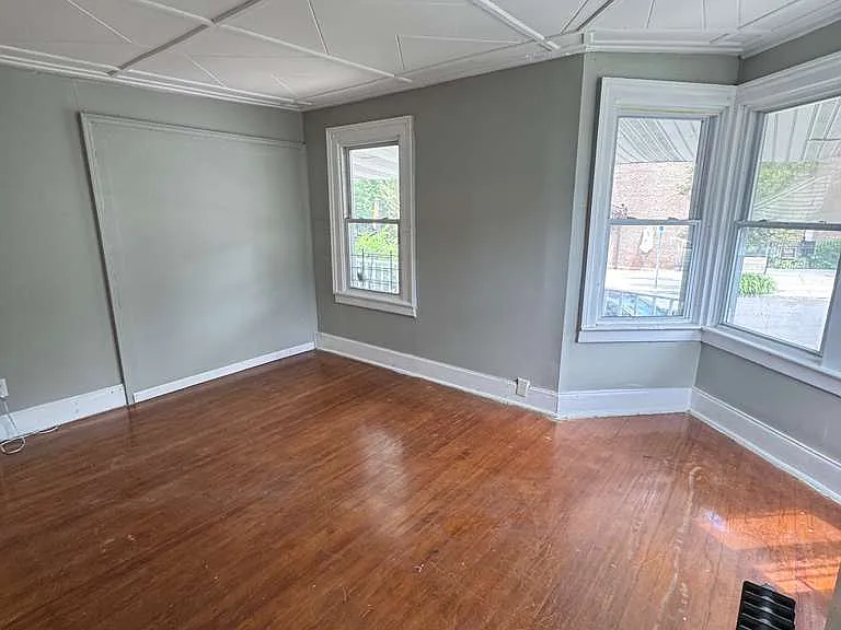 305 Jackson St #1 — Photo 8