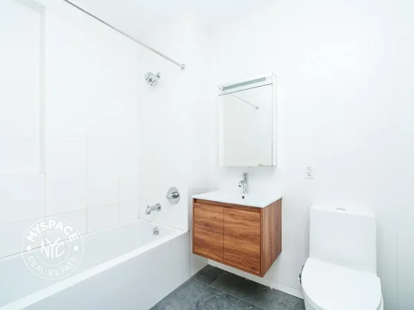 280 Meeker Avenue image 5 of 32