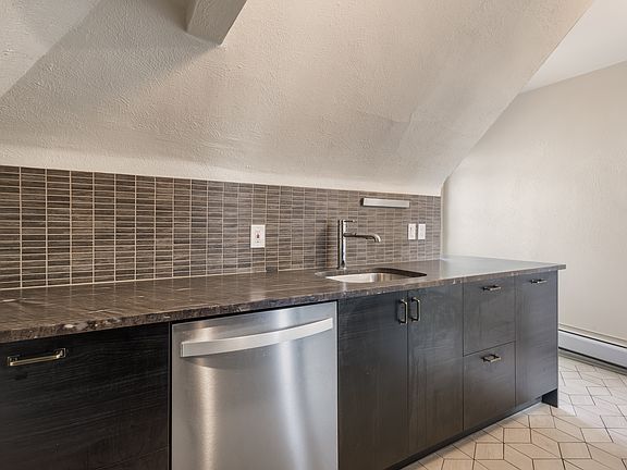 5th image of 1218 N Washington St APT 5