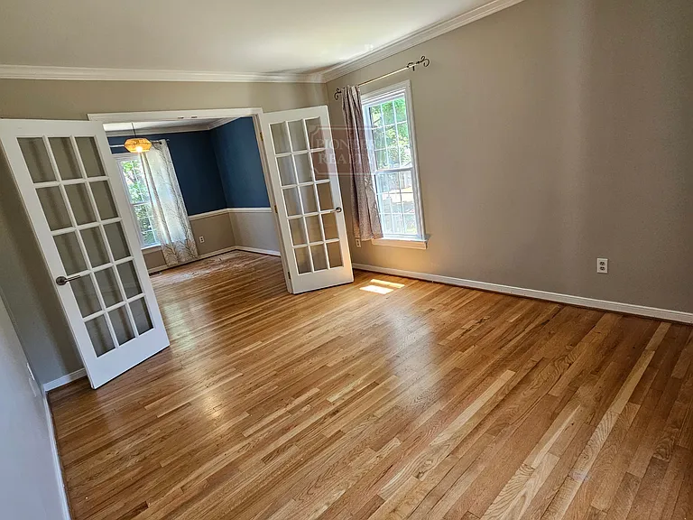 5305 Hill Dr — Photo 25