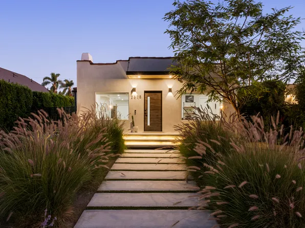 2608 W 74th St, Los Angeles, CA 90043