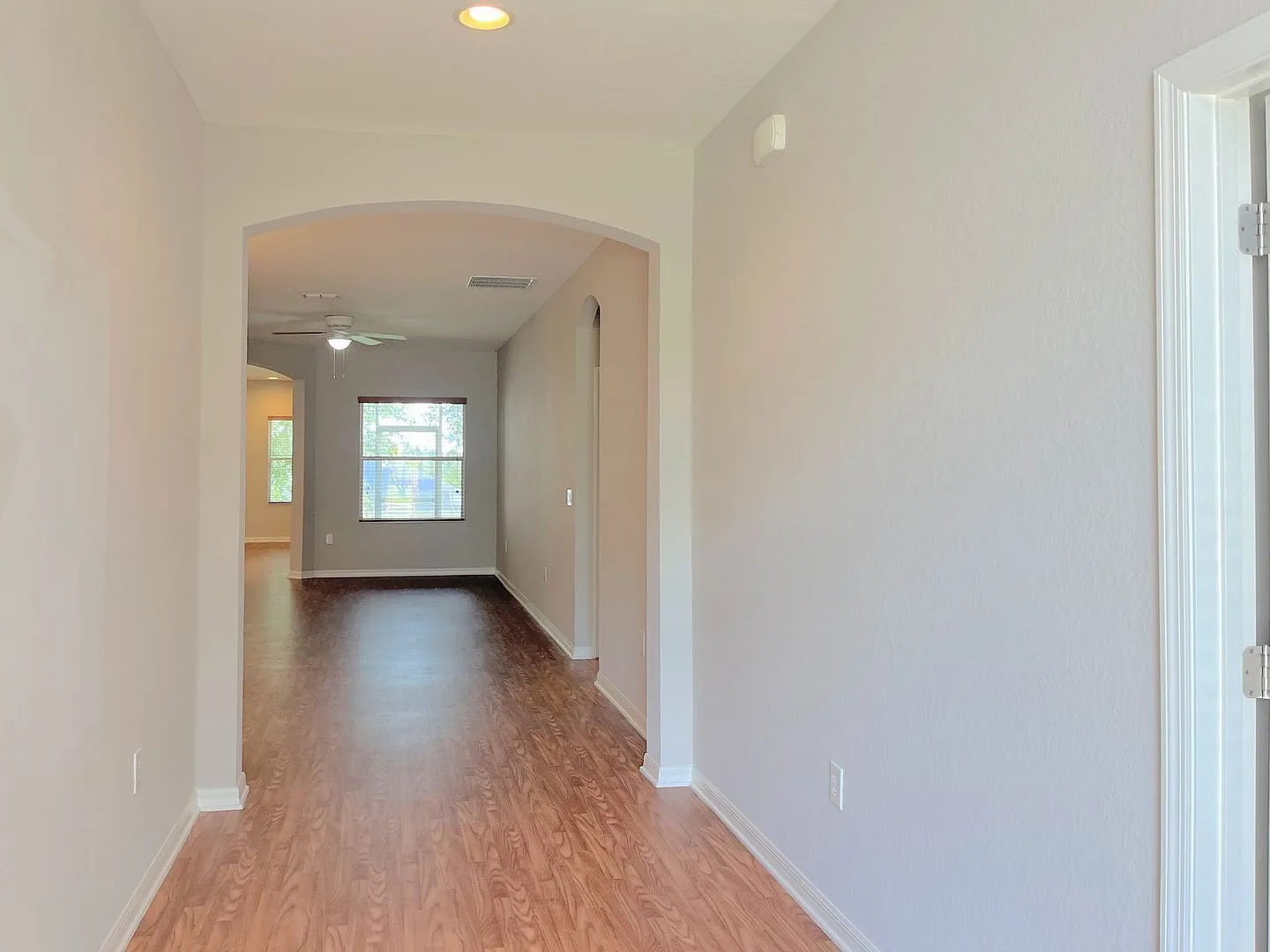 4 bed, 3.0 bath, 2487 sqft, $2,450 — Photo 2