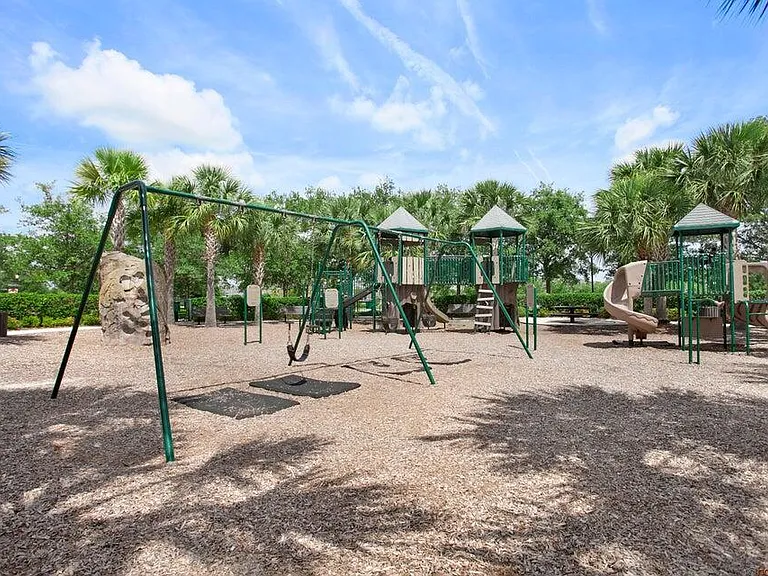 10437 SW Captiva Dr — Photo 68