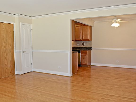 5th image of 5041 N East River Rd APT 2B
