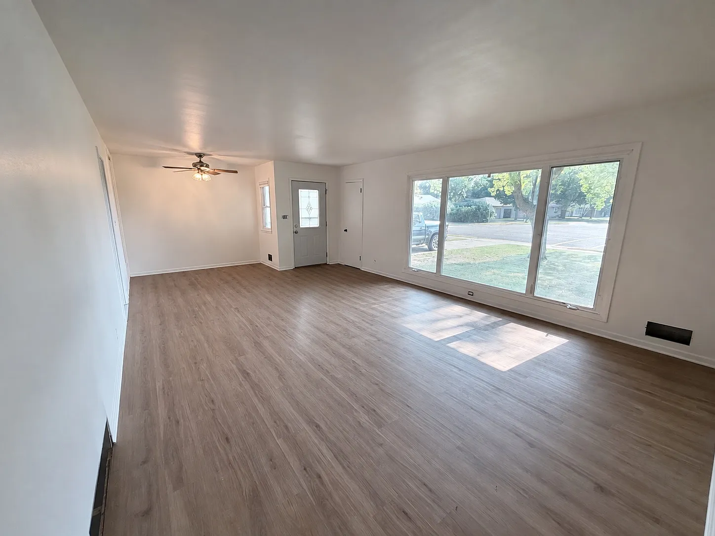 4 bed, 2606 sqft, $2,200 — Photo 4