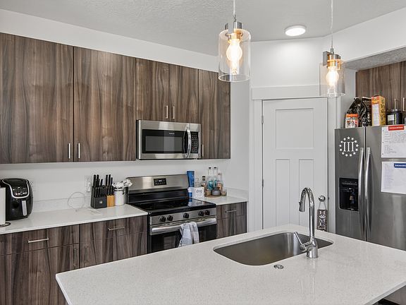 5th image of 2811 S Orchard Hill Ln