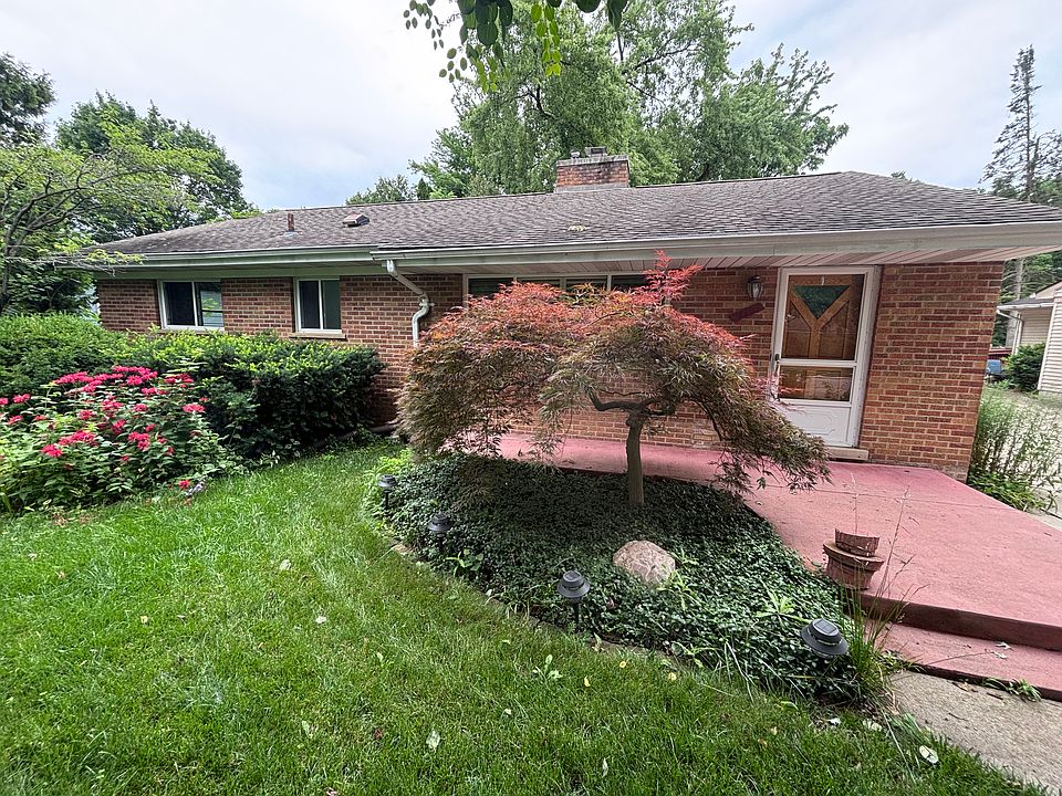 1st image of 115 Gralake Ave