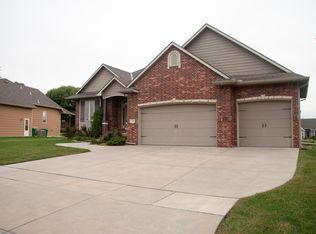 13541 E Buckskin Ct, Wichita, KS 67230