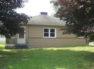 1472 Grand Blvd, Barberton, OH 44203