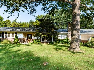 2125 Green Meadow Dr, Jefferson City, MO 65101