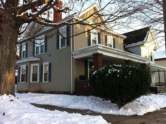1st image of 1424 Center St