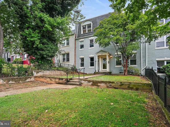 1921 2nd St NE APT 102, Washington, DC 20002