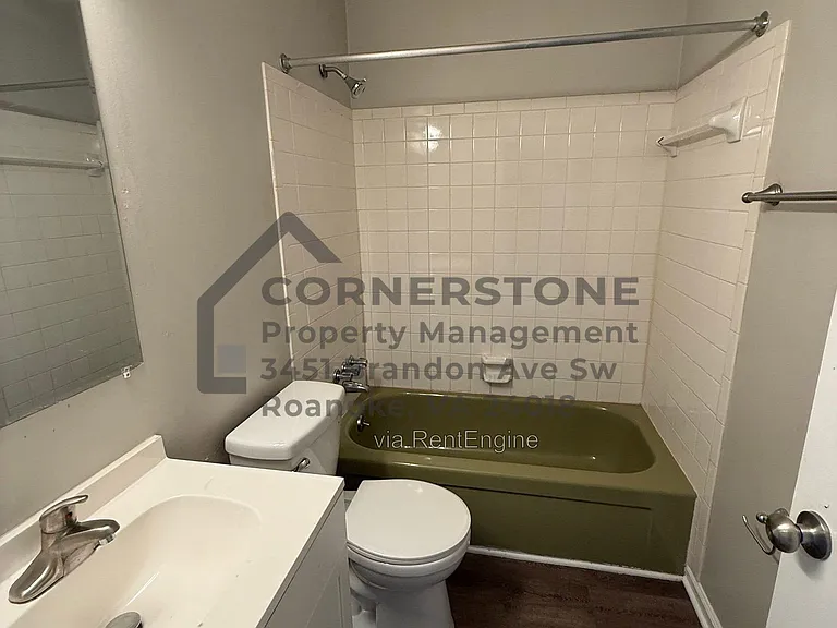 1401 3rd St SW #15 — Photo 7