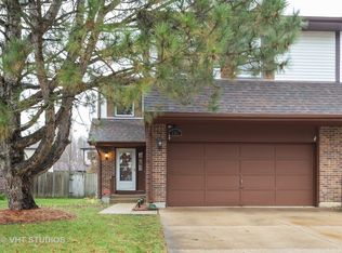 531 Commanche Trl, Wheeling, IL 60090