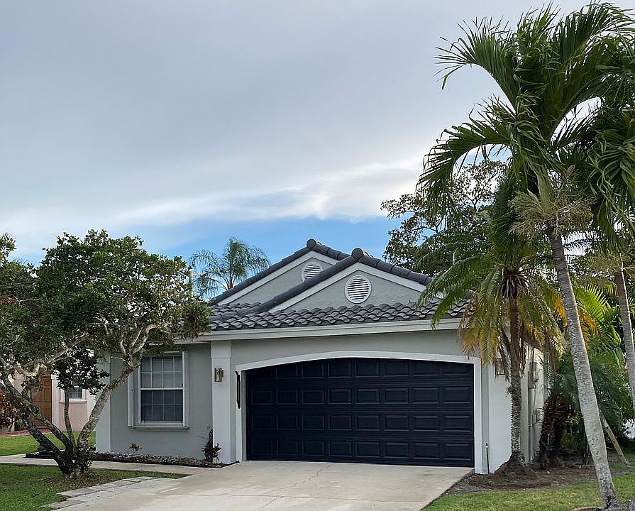 1st image of 17510 NW 10th St