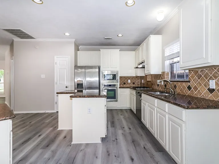 2634 Vermillion Rd — Photo 6