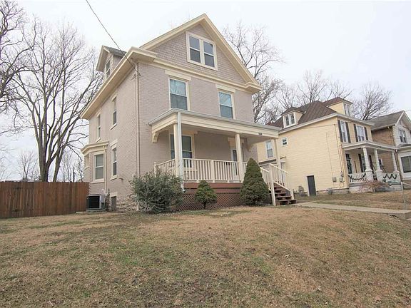 3rd image of 3813 Glenn Ave