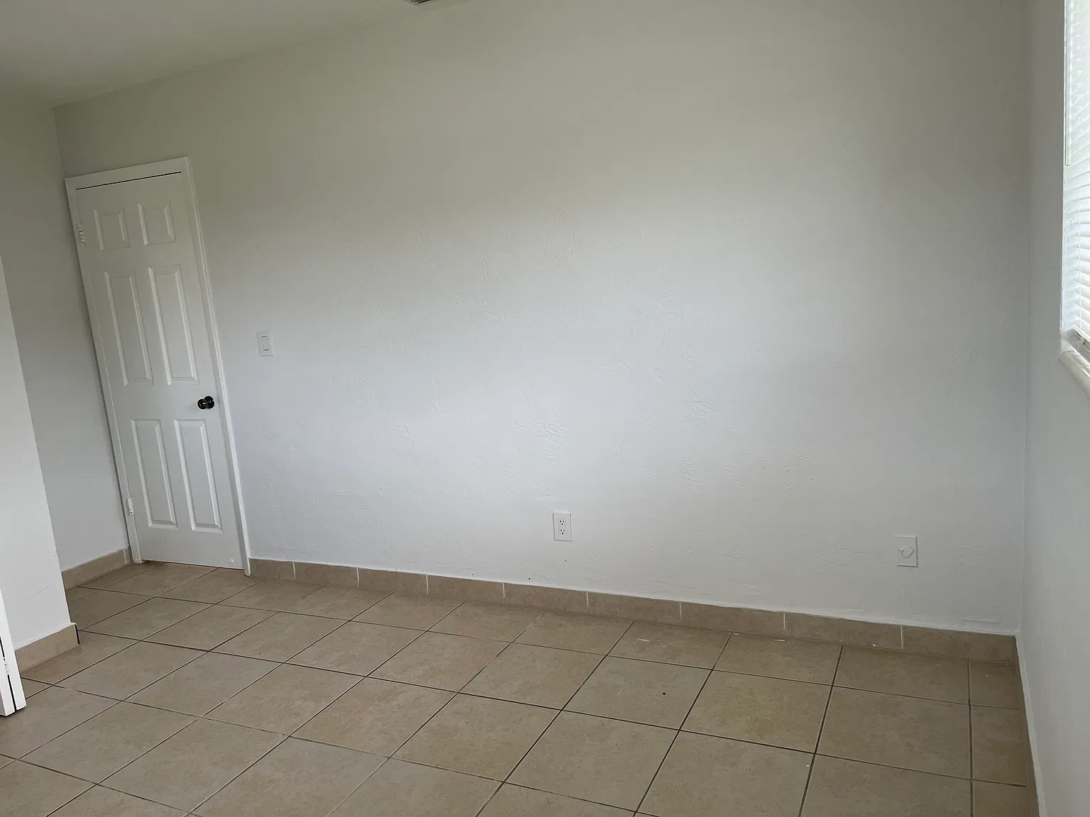 2 bed, 996 sqft, $2,200 — Photo 3