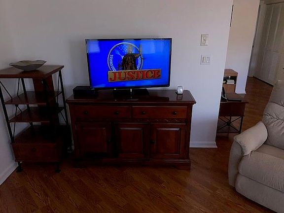 5th image of 3035 Cambridge B #3035