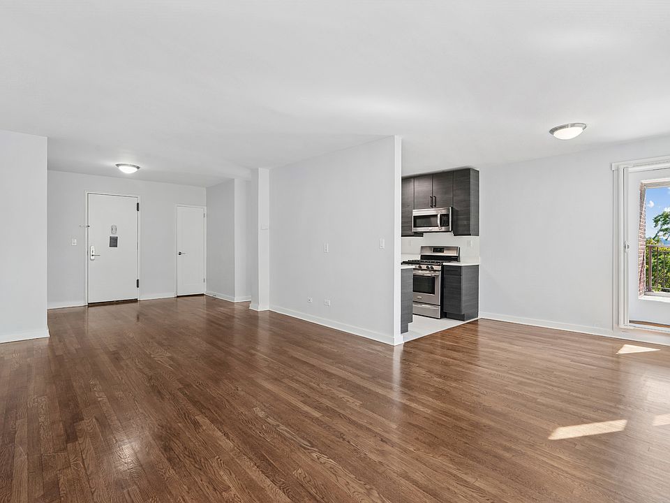 1st image of 1135 Pelham Pkwy N #5D