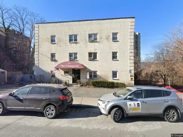 401 Warburton Ave #1E, Yonkers, NY 10701