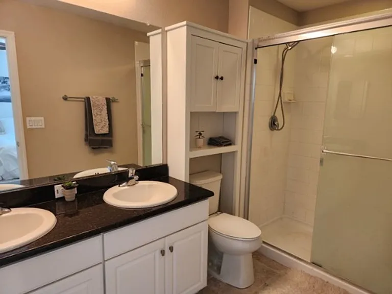 7031 Woodchase Glen Dr — Photo 12