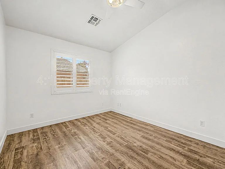 3296 E Warbler Rd — Photo 22