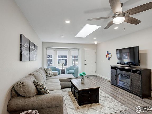 3rd image of 3461 Laredo Ln #A