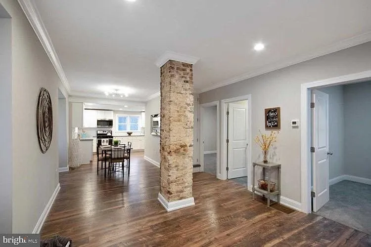 14 Sewell St — Photo 13