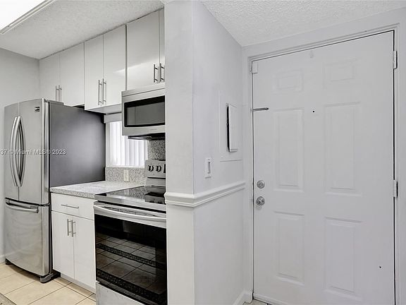 3rd image of 7960 NW 50th St APT 201