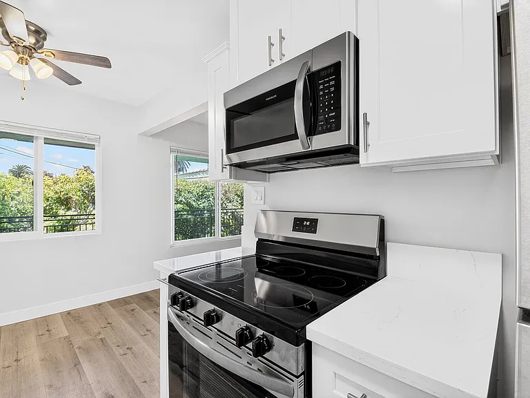 3525 E 2nd St. — Photo 1