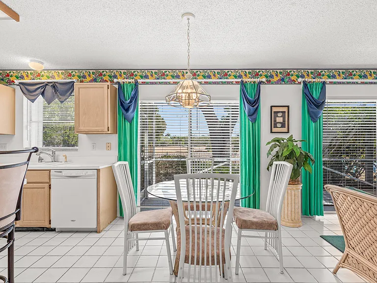 2746 Linkside Dr — Photo 17