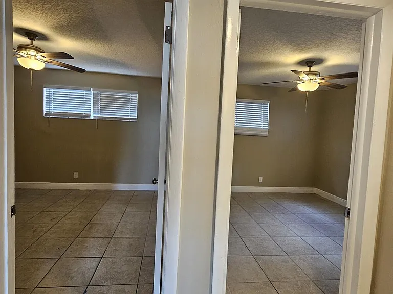 1200 Blue Heron Blvd W #5 — Photo 8
