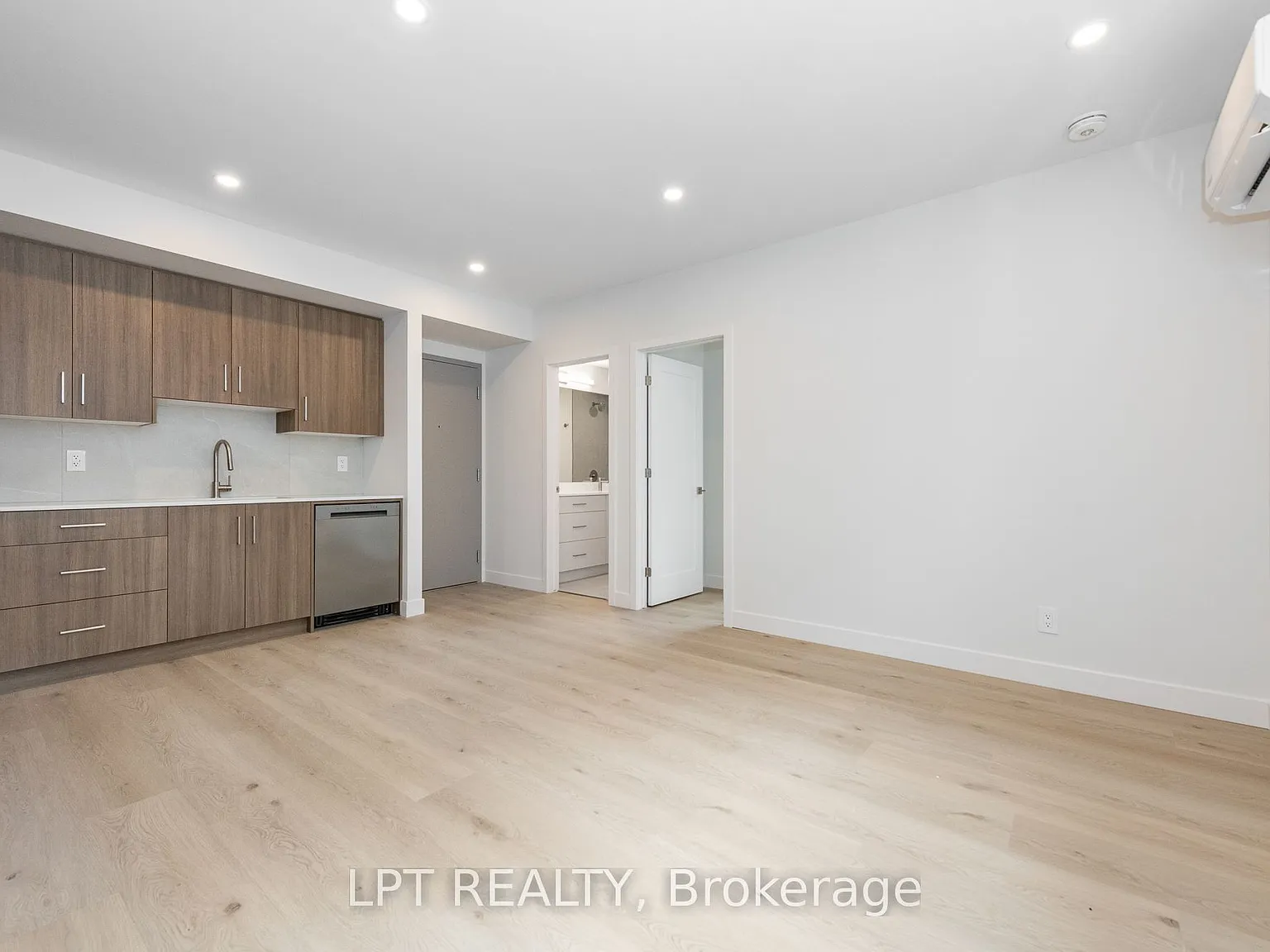 1 bed, $1,800 — Photo 2