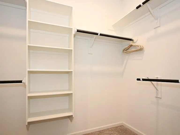 3057 Pensacola Dr — Photo 35