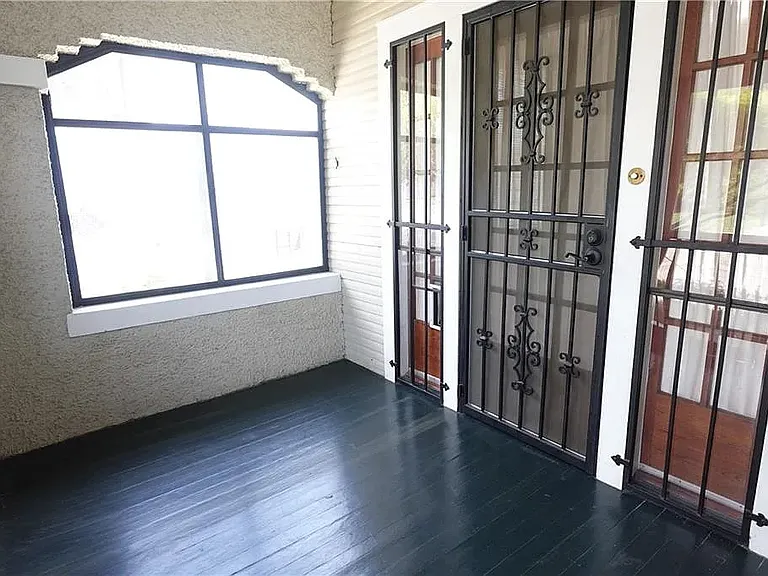 2625 Calhoun St #2625 — Photo 3