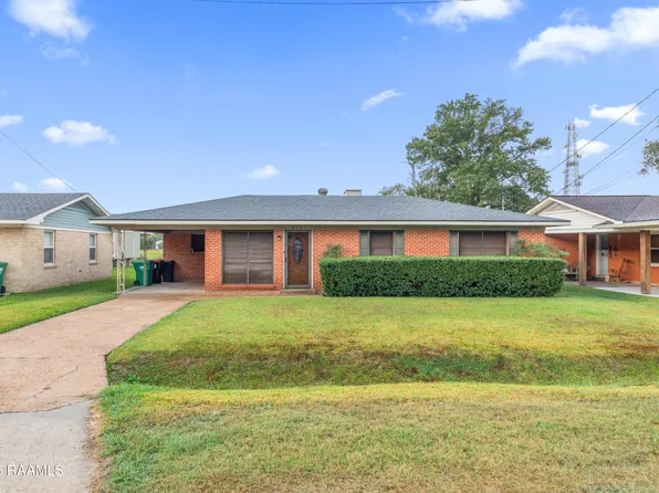 213 Belle Homme Dr, Lafayette, LA 70506