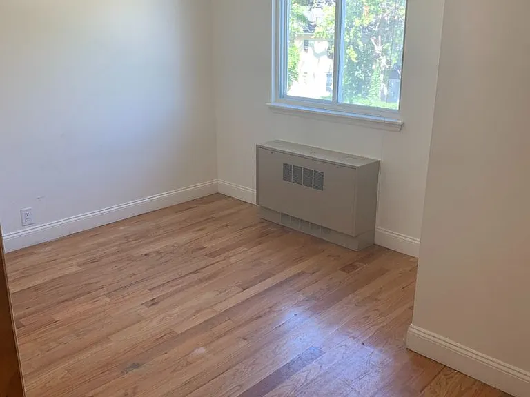 811 Madison Avenue — Photo 10