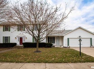 12613 N Cedar Bluff Dr, Dunlap, IL 61525