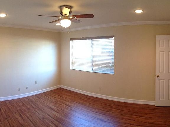 5th image of 1226 W Gardena Blvd