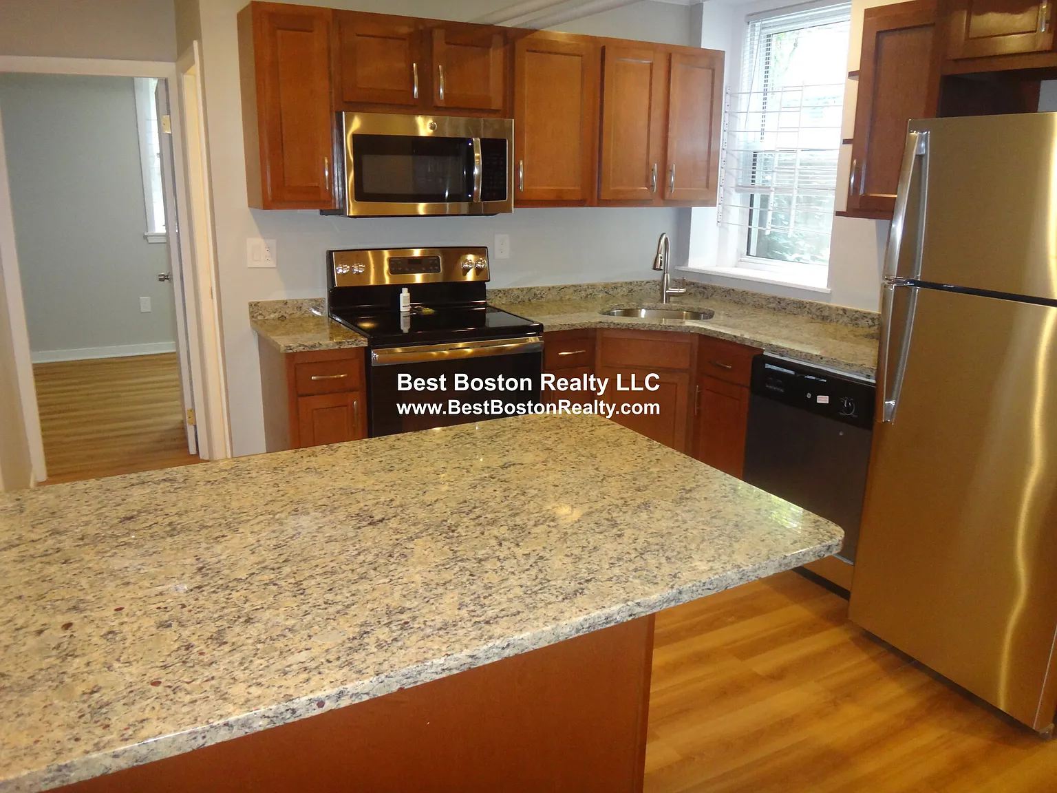 1 bed, 1.0 bath, $2,700 — Photo 2